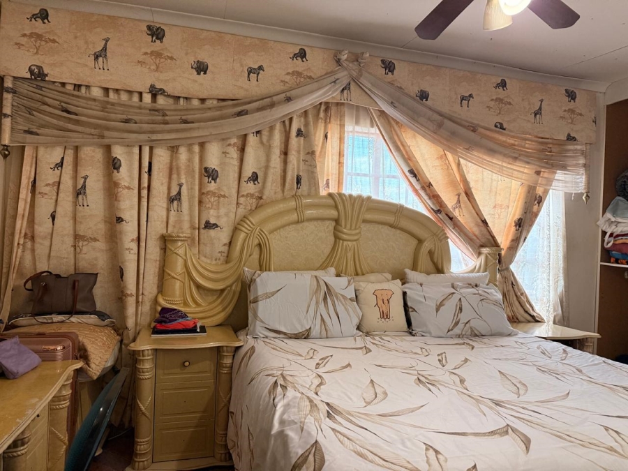 3 Bedroom Property for Sale in Geelhoutpark North West